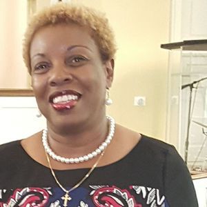 Meet your Posher, Joyce